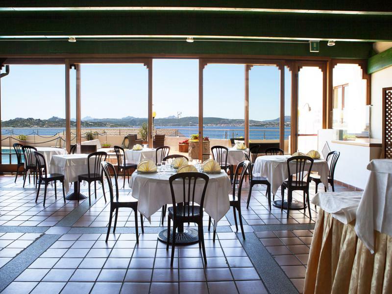 Hotel Miralonga La Maddalena  Exteriör bild